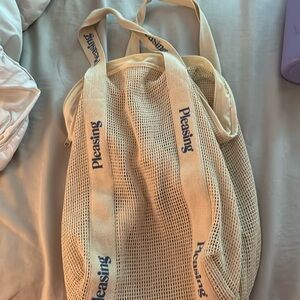 Pleasing beach bag